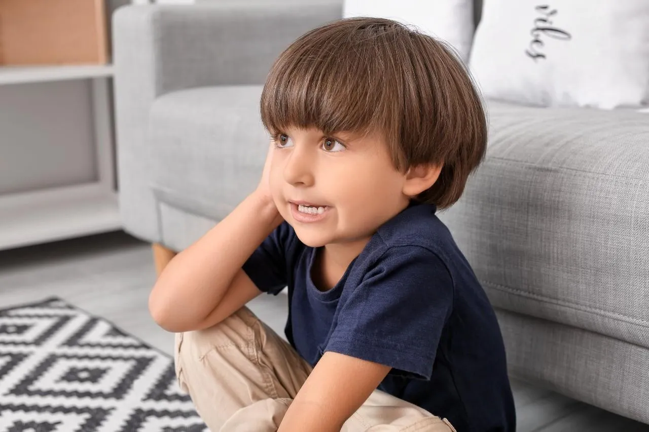 Má vaše dieťa problémy so sluchom? Nezanedbávajte tieto príznaky