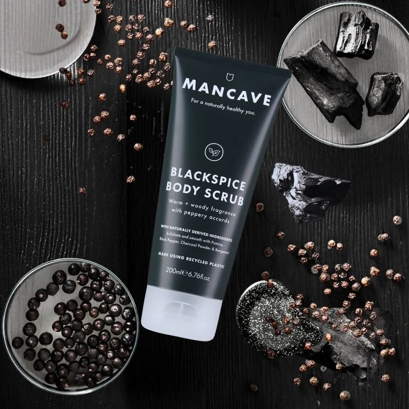 MANCAVE telový peeling ČIERNE KORENIE tuba 200ml 