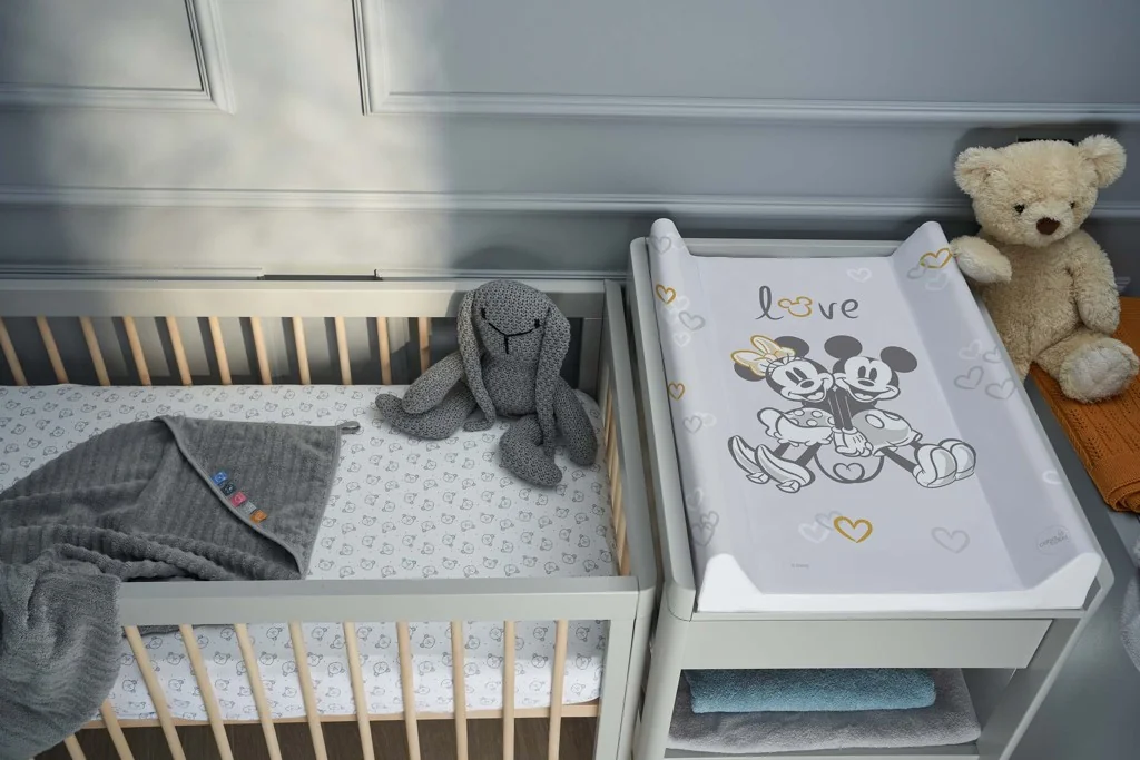 CEBA Podložka prebaľovacia s pevnou doskou COMFORT (50x70) Disney Minnie & Mickey Grey 1×1 ks