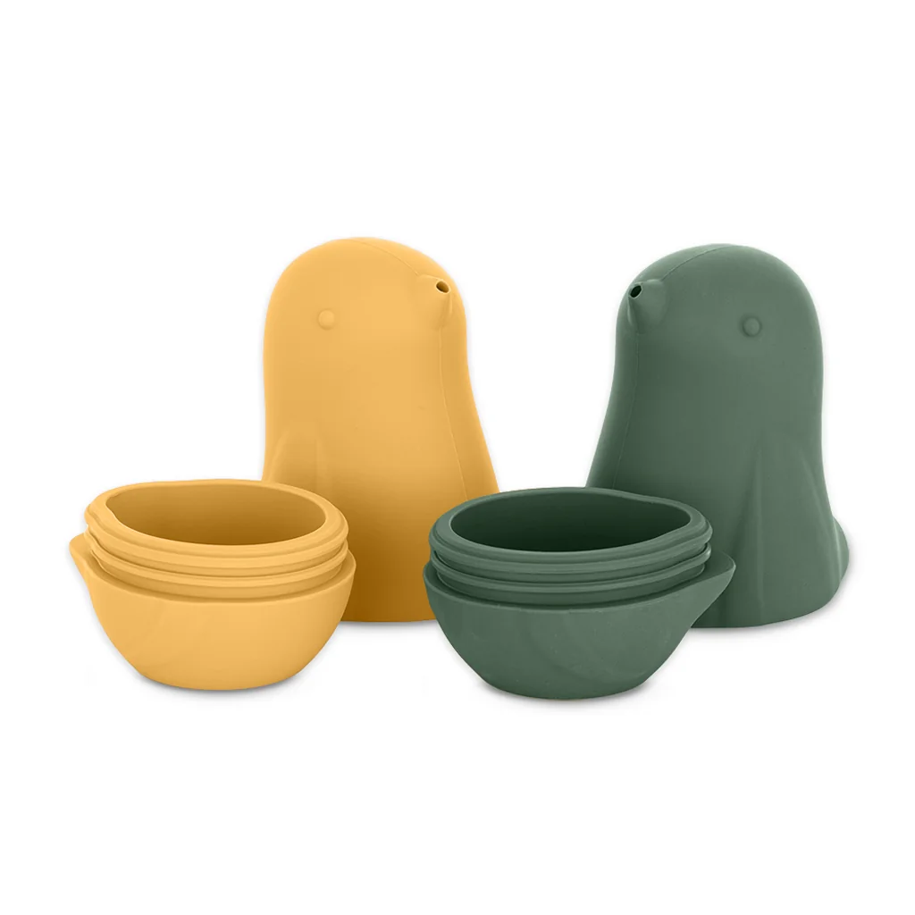 PETITE&MARS Hračky silikónové do kúpeľa Love birds Ochre Green 6m+ 1×1 ks, silikónová hračka do kúpeľa