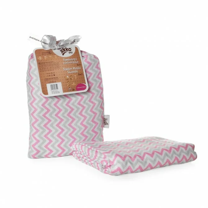 XKKO BMB zavinovačka - osuška, 120x120 - Scandinavian Baby Pink Chevron